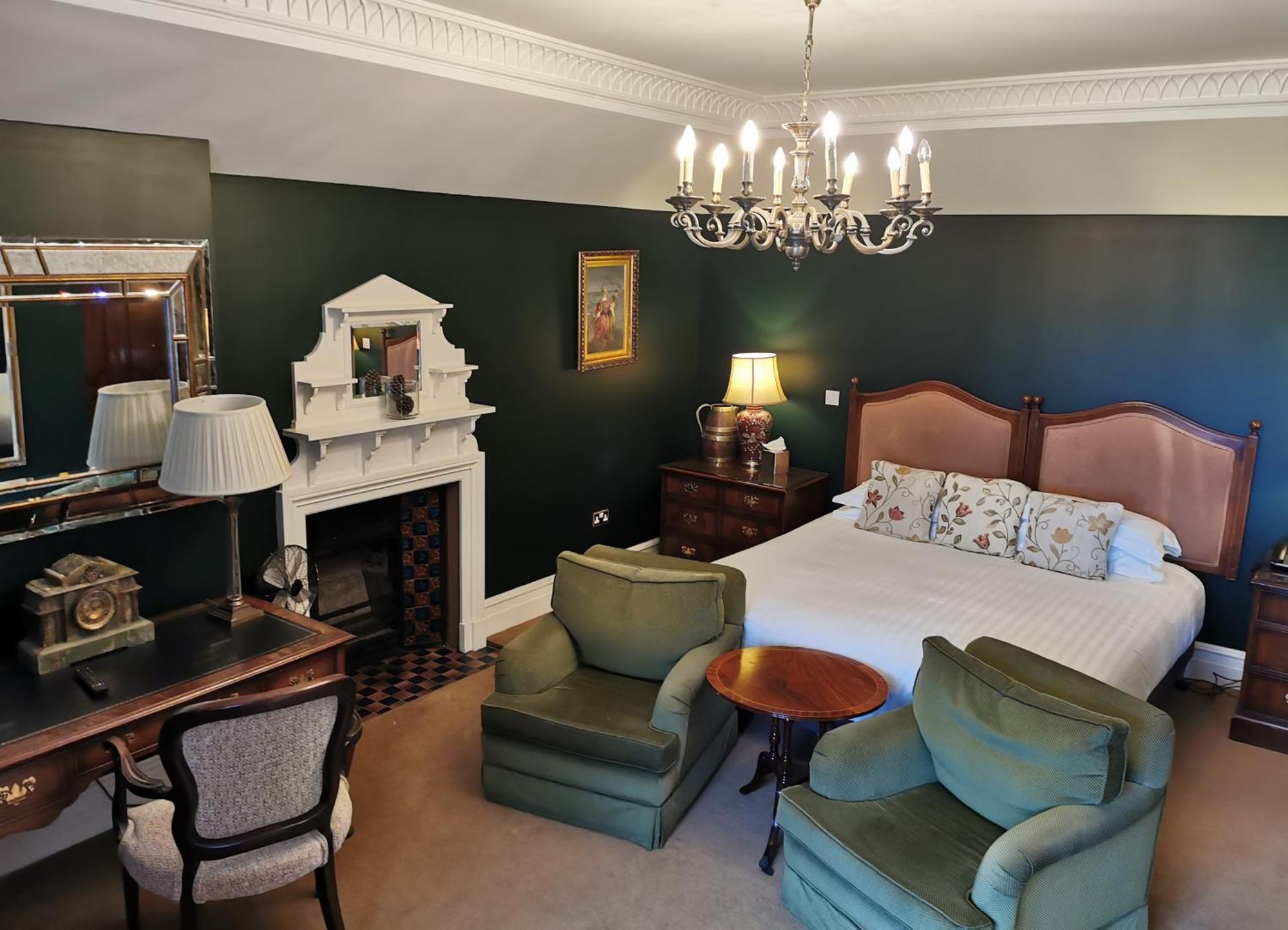 Waterford Castle Hotel & Golf Resort Ballinakill  Δωμάτιο φωτογραφία